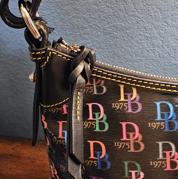 Dooney & Bourke - Picture 3 of 13